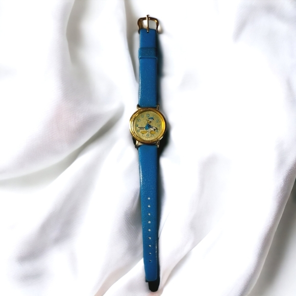 Vintage Disney Donald Duck Watch - Birthday Commemorative Edition Watch - Picture 3 of 10